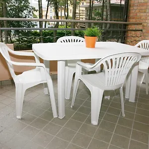  Apartment Pinetina Italien
